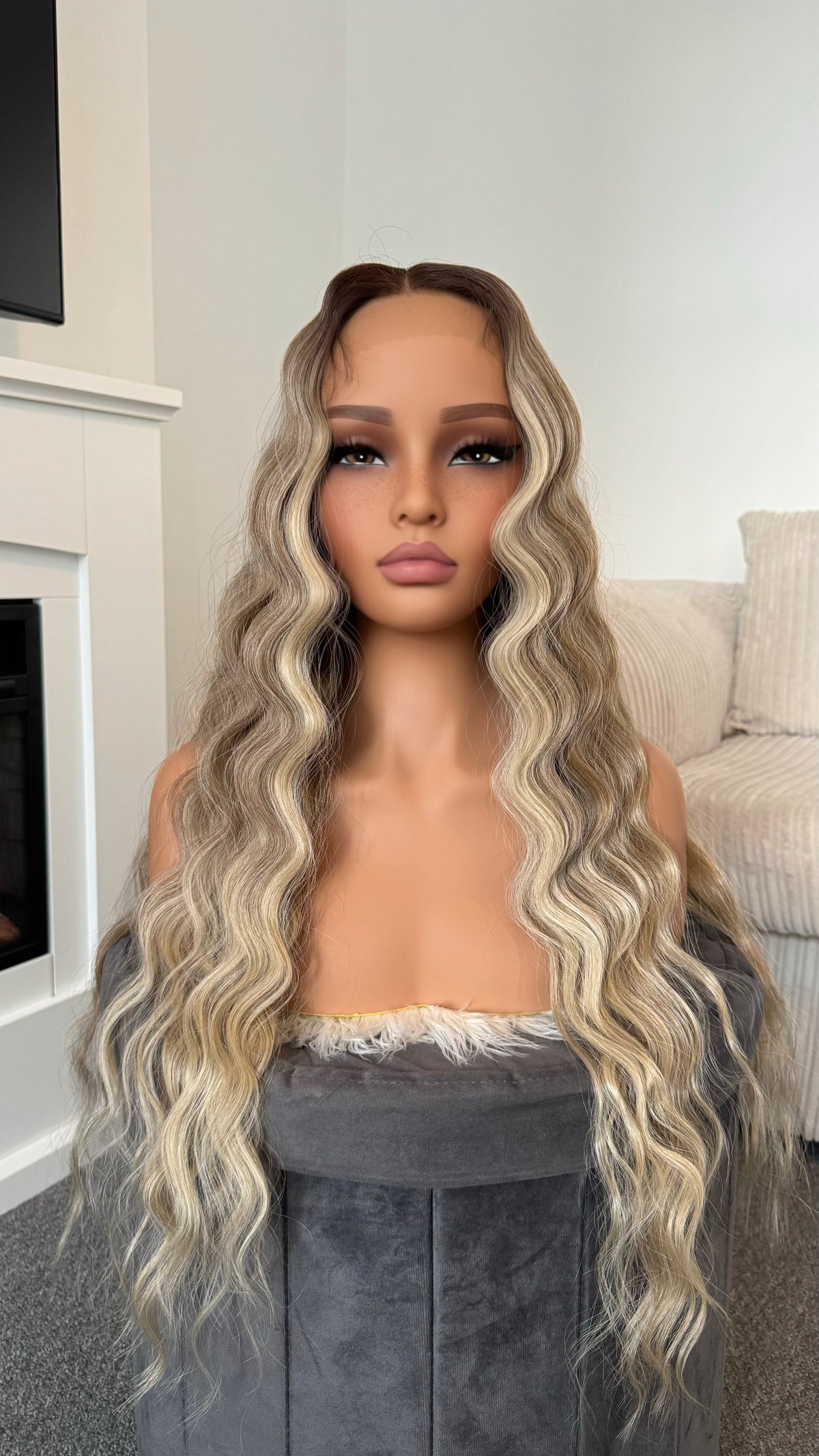-blonde-hair-lace-front-wig
