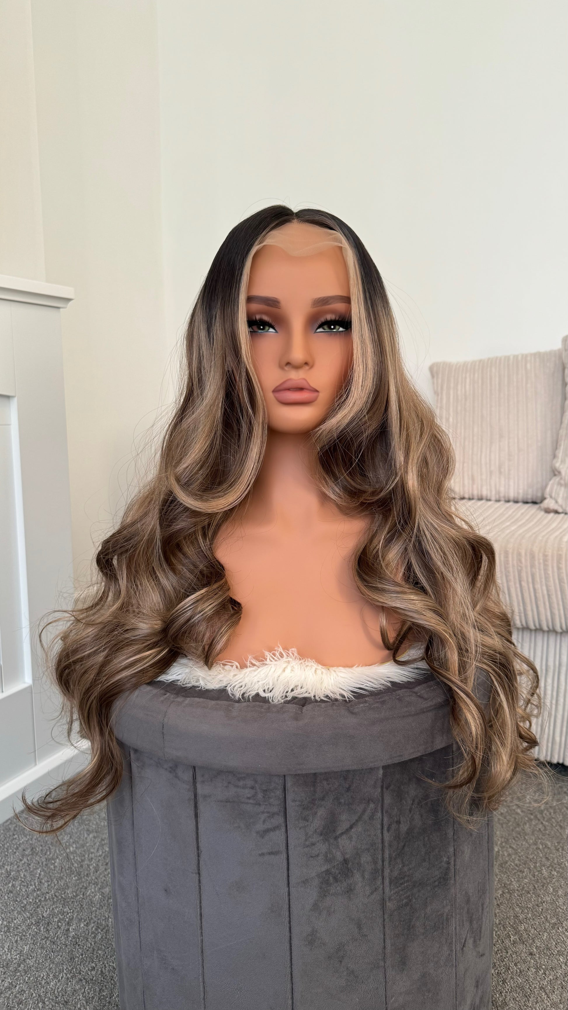 model 13x4 balayage synthetic hair lace front wig for women